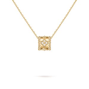 Perlée clovers pendant